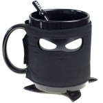 taza-ceramica-de-ninja-con-espada-estrella-y-capucha-h1278-D_NQ_NP_920321-MLM20730467209_052016-F